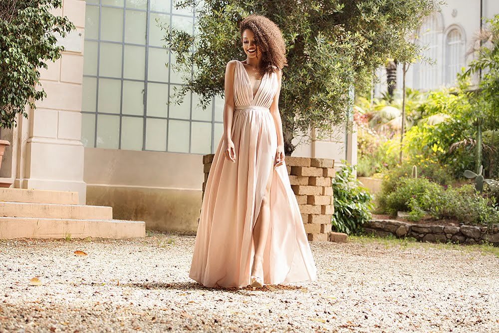 Include these colors in your wardrobe to get a royal look. 1